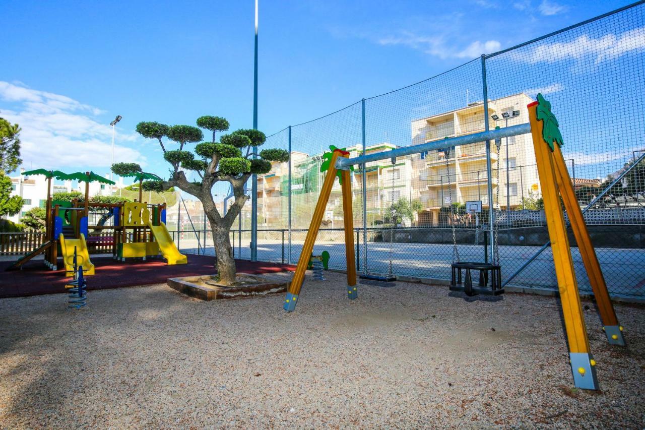 Galera Planet Costa Dorada Vila Cambrils Exterior foto