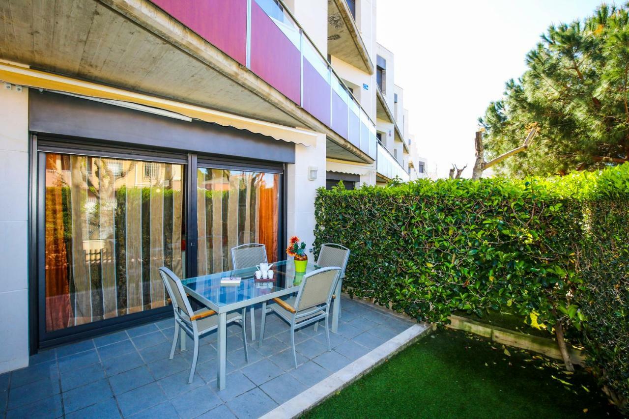 Galera Planet Costa Dorada Vila Cambrils Exterior foto